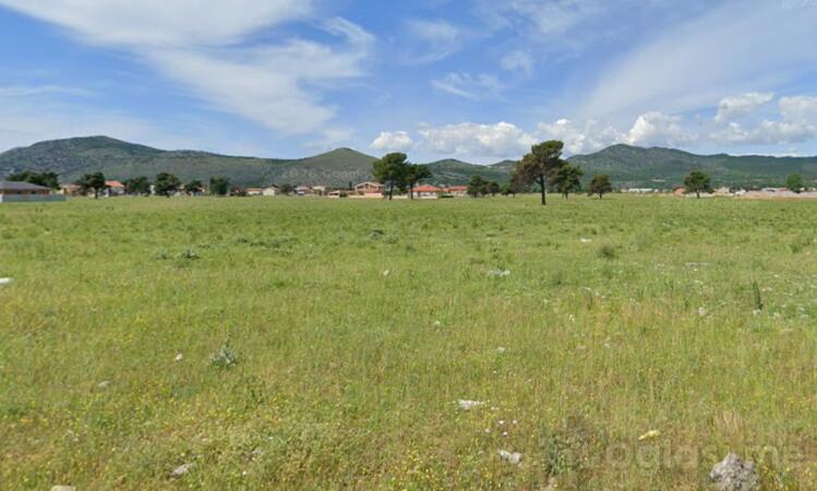 Građevinsko zemljište 15000m2 - Podgorica - Donja Gorica