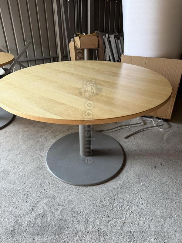 Stolovi F-100 F-120 sa metalnim postoljem-067/565-625,069/080-523