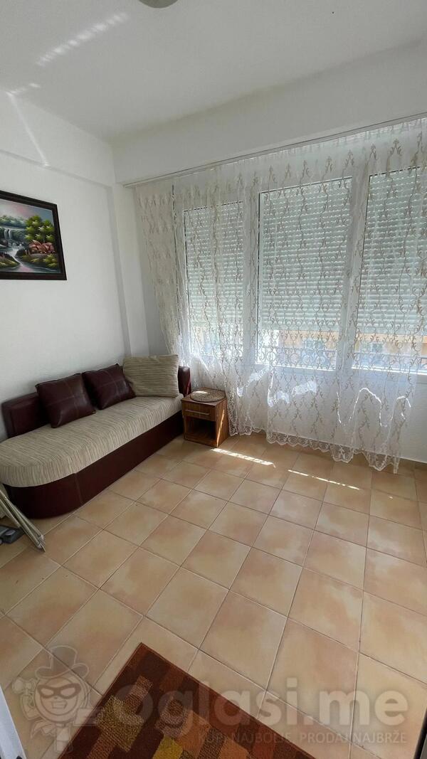 Dvosoban stan 65m2 - Budva - Podmaine