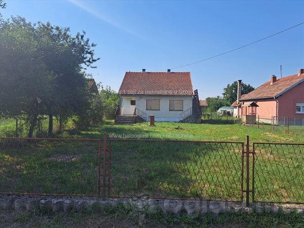Porodična kuća 79m2 - Lazarevac - Šopić