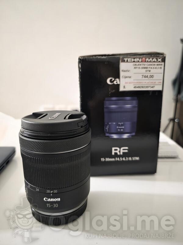 Canon RF 15-30mm F4.5-6.3 Fotoaparat