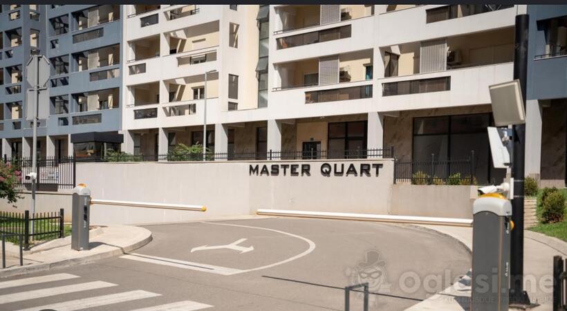 Garaža 13m2 - Podgorica - Master kvart