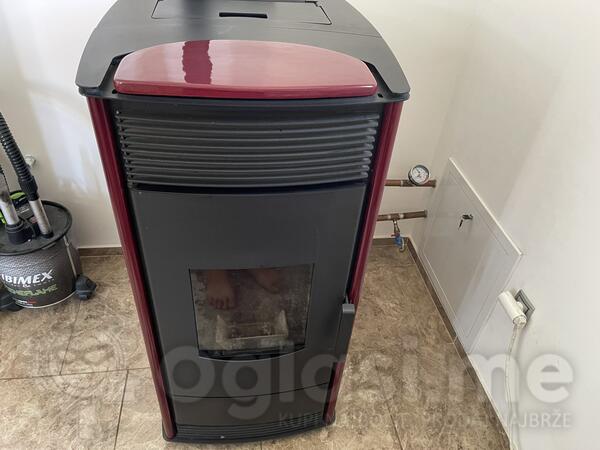 Prodajem peć na pelet MBS 18 kw koriscena dvije sezone kao nova