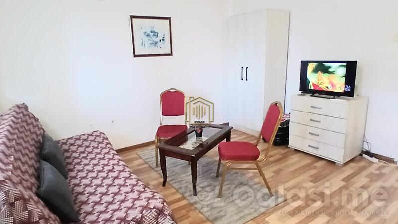 Garsonjera 33m2 - Podgorica - Pejton