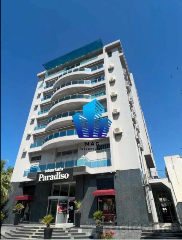Jednosoban stan 65m2 - Bar - Centar grada