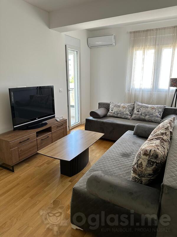 Jednosoban stan 47m2 - Bar - Centar grada