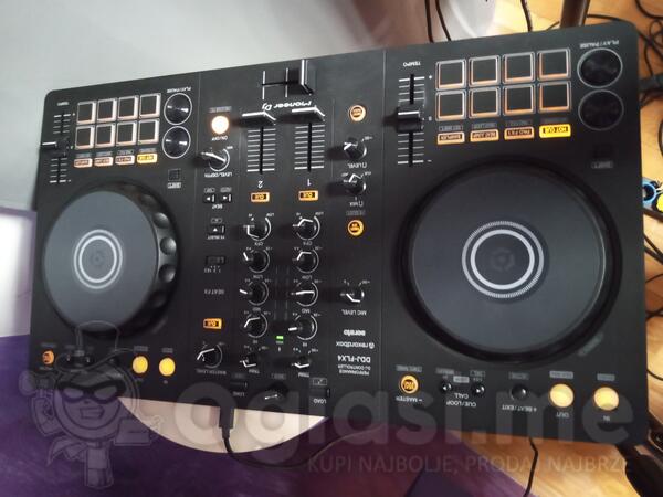 Pioneer DDJ-FLX4 - DJ kontroler