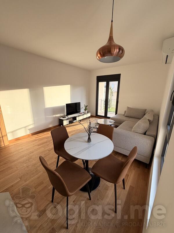 Dvosoban stan 61m2 - Podgorica - Tološi