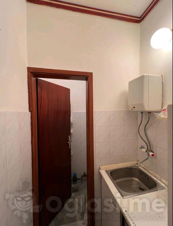 Kancelarija 20m2 - Podgorica - Preko Morače
