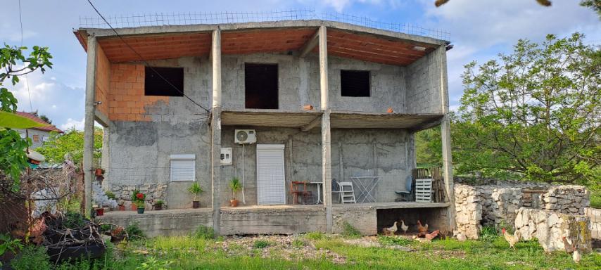 Porodična kuća 139m2 - Podgorica - Malo Brdo
