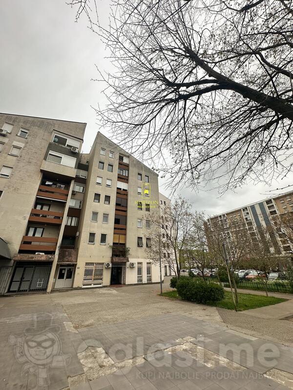 Trosoban stan 93m2 - Podgorica - Blok 6