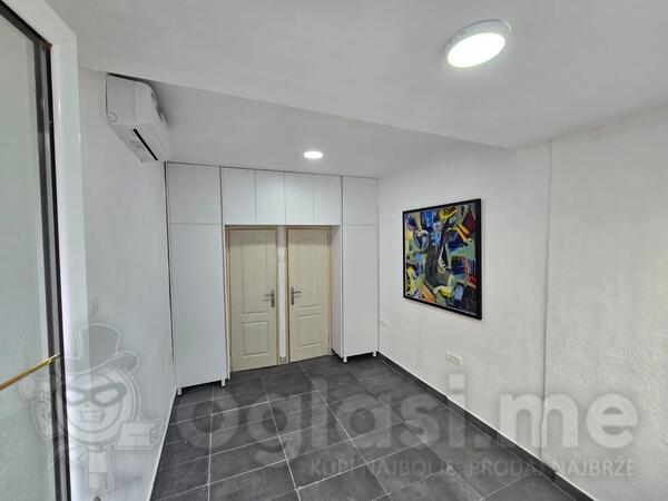 Kancelarija 14m2 - Podgorica - Podgorica (uži dio)