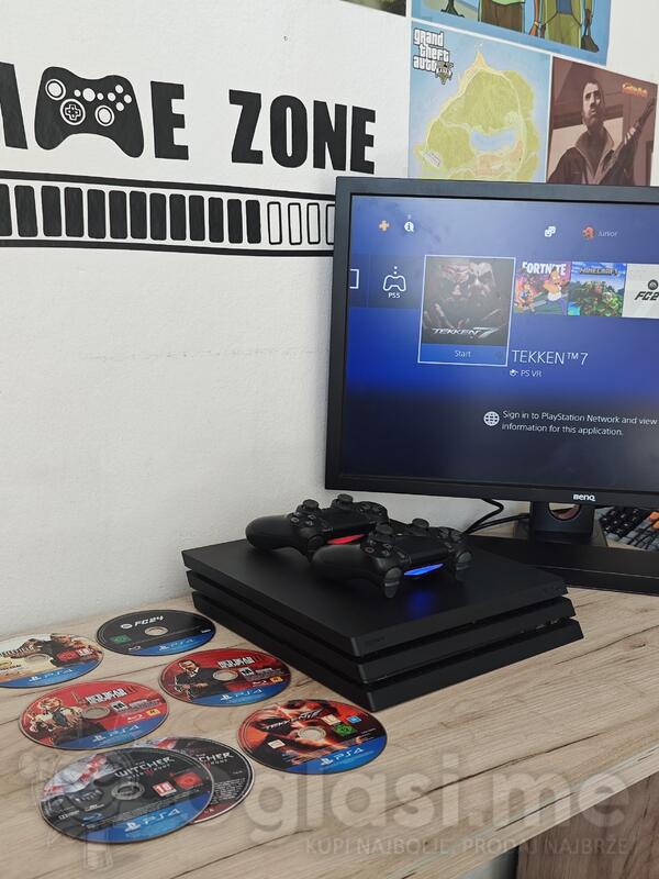 Sony - PlayStation 4