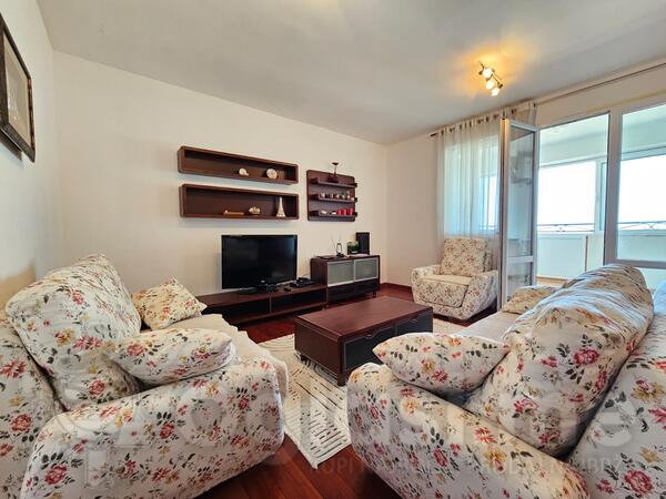 Jednosoban stan 85m2 - Bar - Centar grada