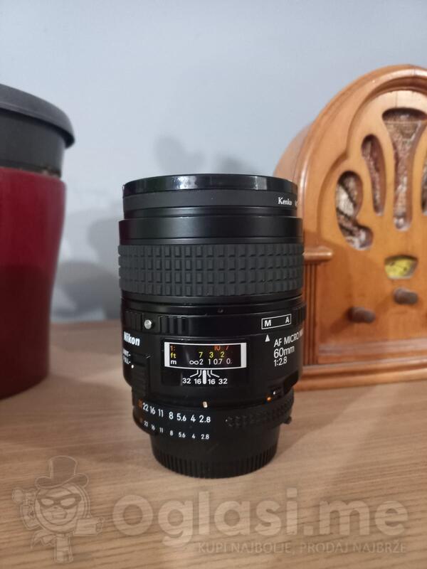 Nikon AF Micro-Nikkor Macro 2.8 Fotoaparat
