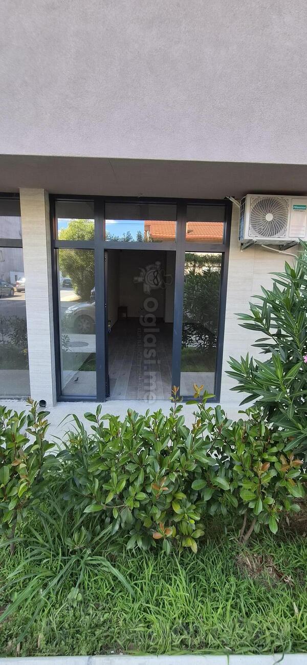 Lokal 34m2 - Podgorica - Stari Aerodrom