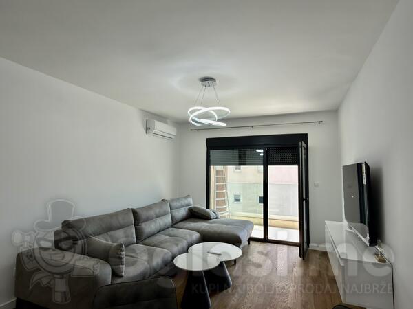Jednosoban stan 50m2 - Bar - Šušanj
