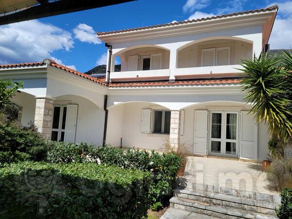 Vila 250m2 - Herceg Novi - Ðenovići