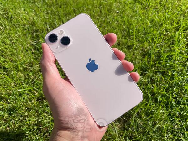Apple - iPhone 13
