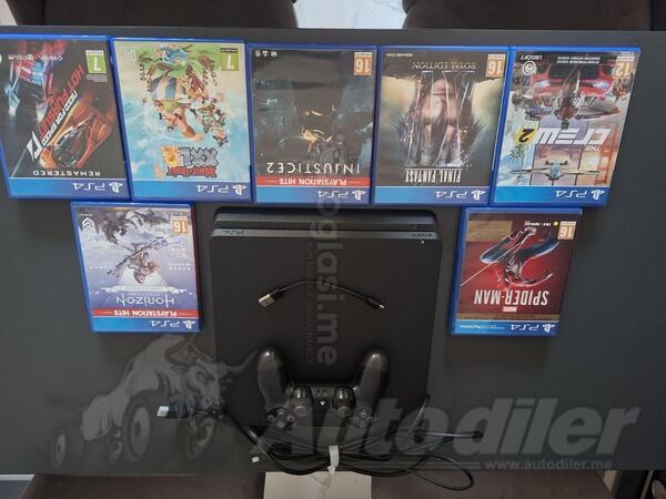 Sony - PlayStation 4