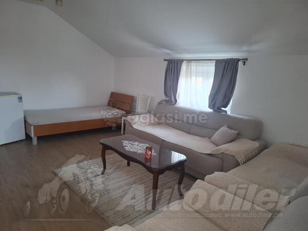 Porodična kuća 30m2 - Podgorica - Gornja Gorica