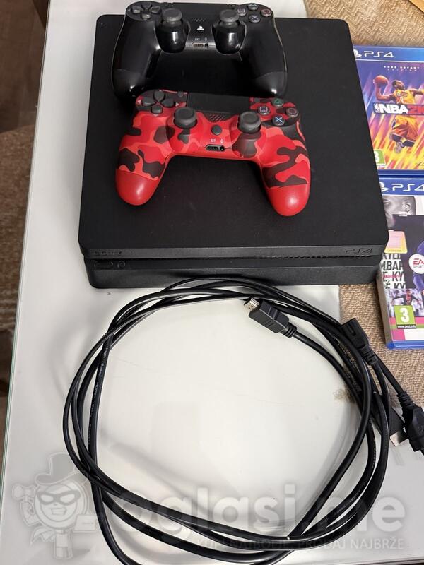 Sony - PlayStation 4