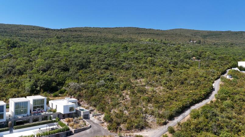 Građevinsko zemljište 1296m2 - Tivat - Krašići
