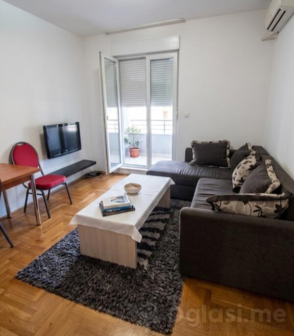 Jednosoban stan 40m2 - Podgorica - Stari Aerodrom