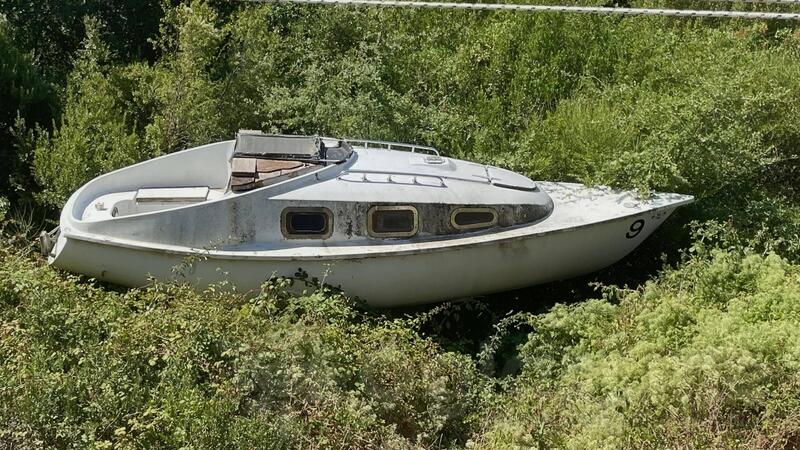 Dufour - ExBR-409 "Delfin"