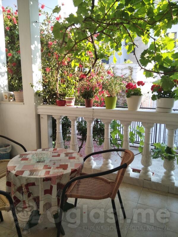 Dvosoban stan 60m2 - Tivat - Kaliman