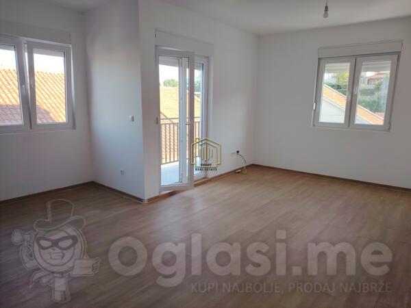 Dvosoban stan 60m2 - Podgorica - Zelenika