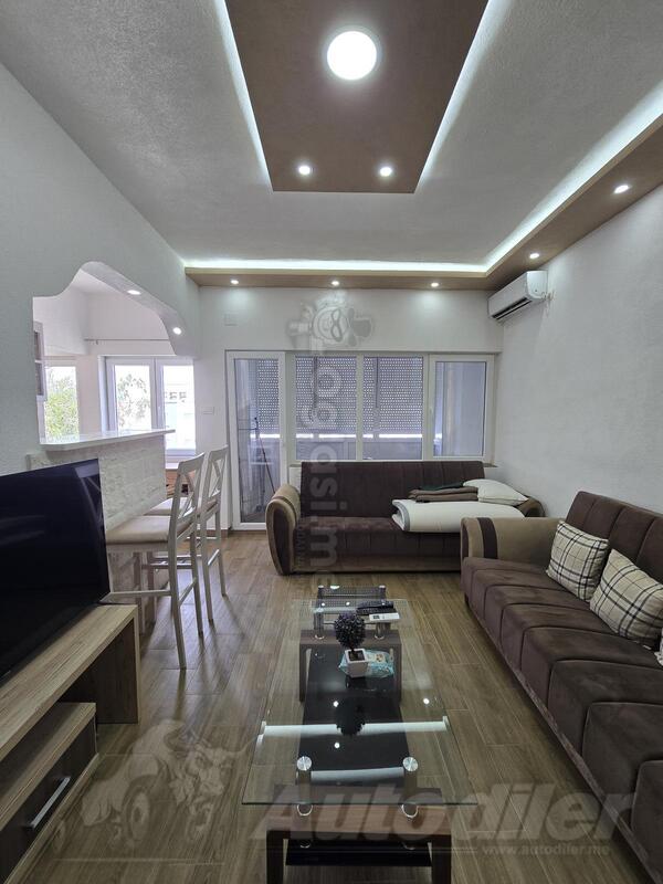 Garsonjera 34m2 - Nikšić - Centar grada