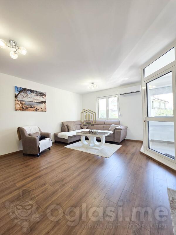 Trosoban stan 100m2 - Podgorica - City kvart