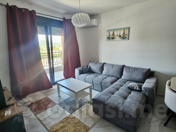 Jednosoban stan 45m2 - Bar - Čeluga
