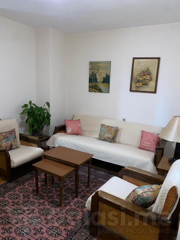 Dvosoban stan 65m2 - Podgorica - > Okolina grada