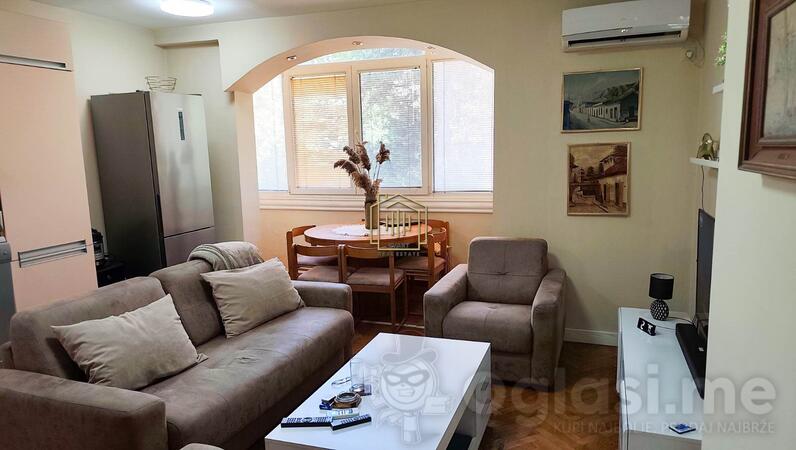 Dvosoban stan 64m2 - Podgorica - Centar grada