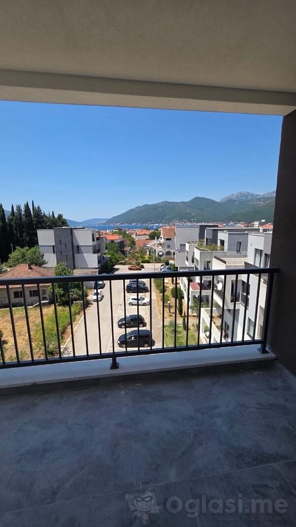 Dvosoban stan 51m2 - Tivat - Seljanovo