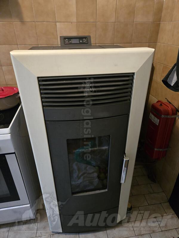 Alfa Plam commo 21 i 1600kg peleta A klase