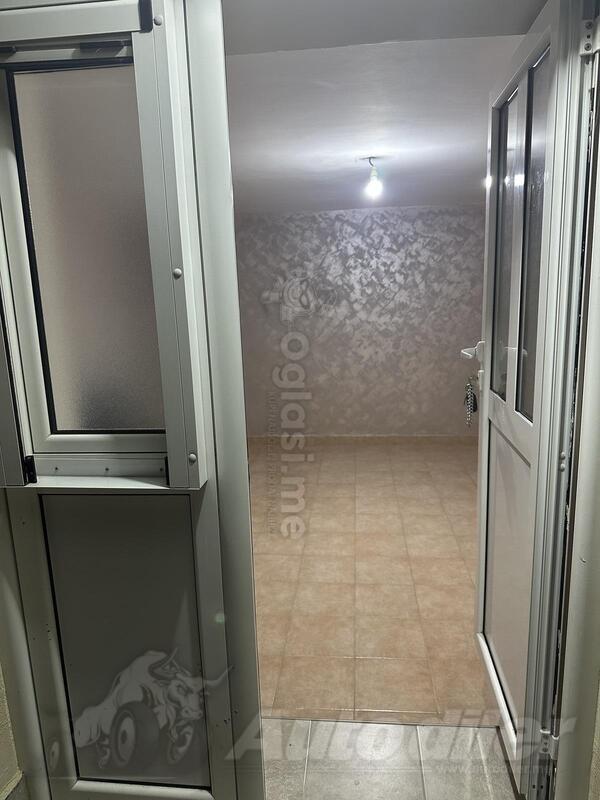 Jednoiposoban stan 55m2 - Podgorica - Zlatica