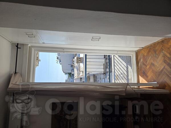 Garsonjera 30m2 - Podgorica - Centar grada