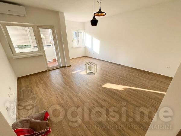 Jednosoban stan 52m2 - Podgorica - Preko Morače