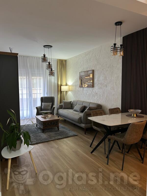 Jednosoban stan 60m2 - Budva - Lazi