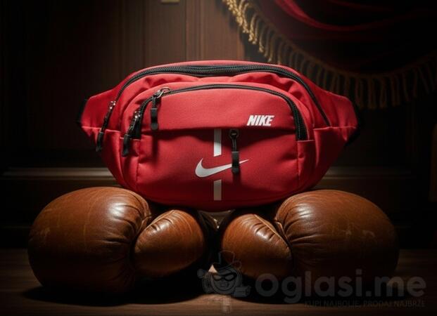 Nike torbica oko struka