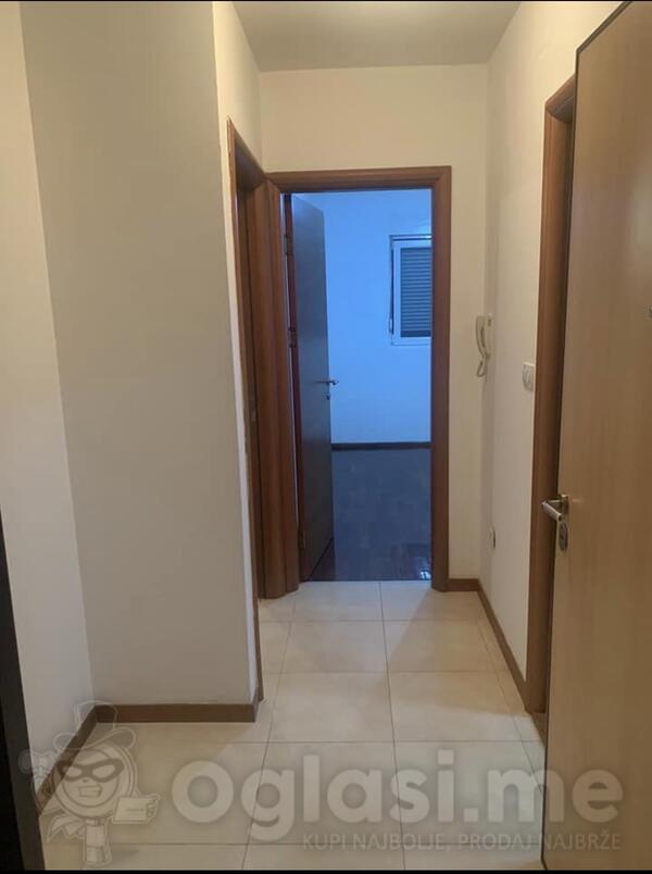 Jednosoban stan 45m2 - Podgorica - Stari Aerodrom Avda Međedovića