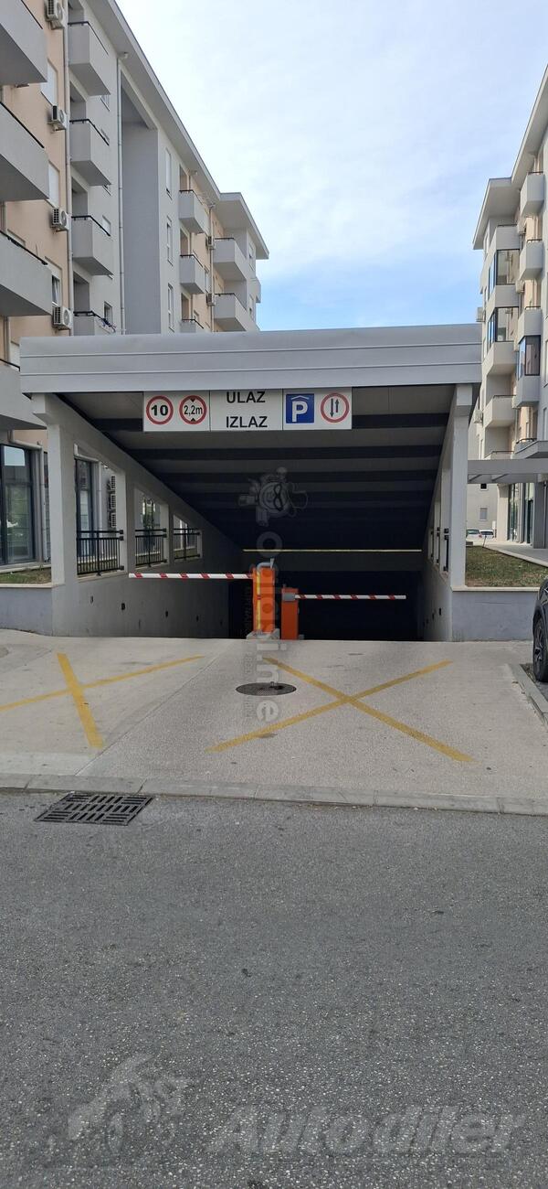 Garaža 12m2 - Podgorica - Podgorica (uži dio)
