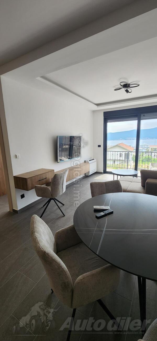 Jednosoban stan 53m2 - Tivat - Tivat (uži dio)