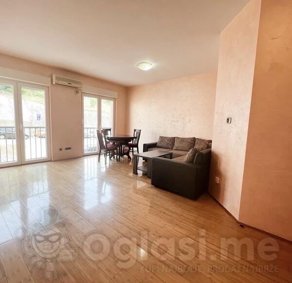 Dvosoban stan 67m2 - Podgorica - Zagorič