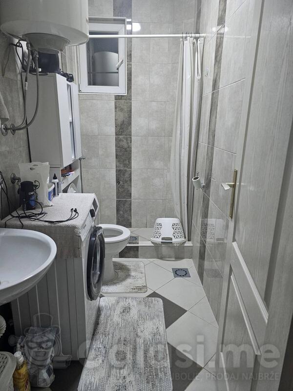 Porodična kuća 70m2 - Podgorica - Zabjelo