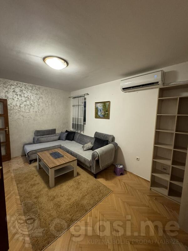 Dvosoban stan 80m2 - Podgorica - Stari Aerodrom