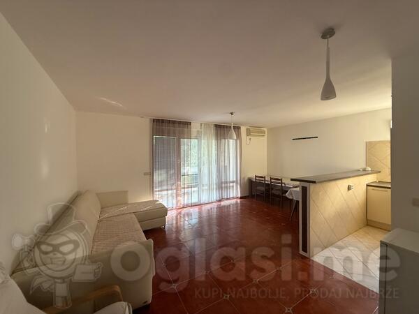 Trosoban stan 90m2 - Budva - Petrovac